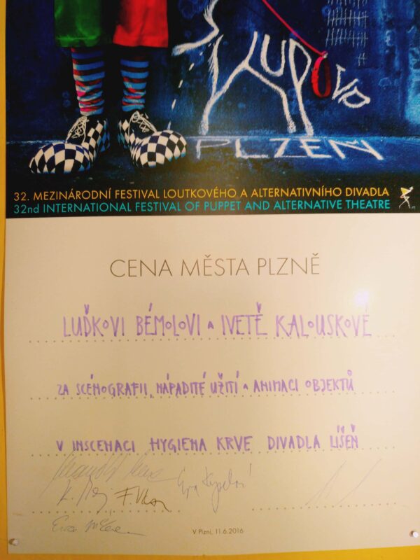 The award for the scenography of the production Blood Hygiene.