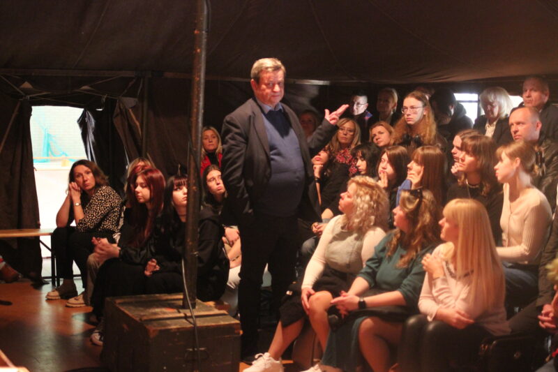 Putin is skiing and discussion with Mirosław Jasiński